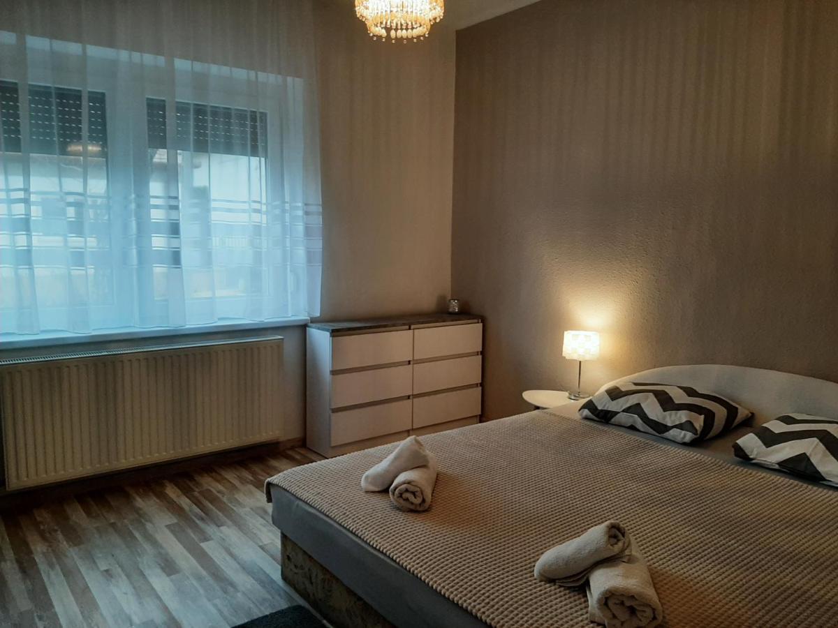 Apartman Harmony Apartamento Keszthely Exterior foto